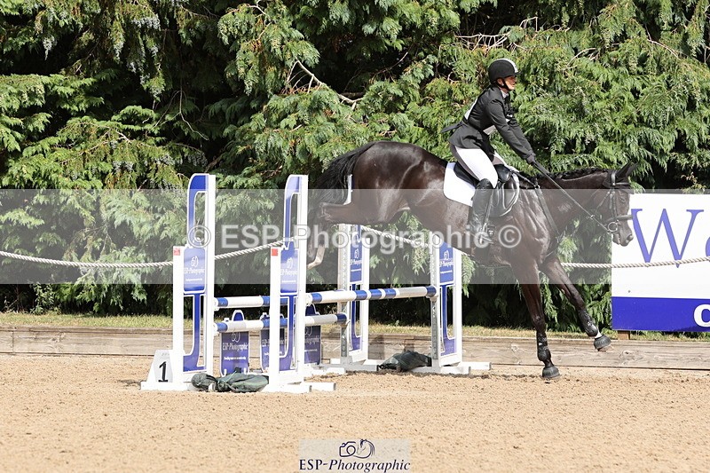 250803A-153438-15828 - Q-756-Sarah.Whitehead-SHAKE.HIM.UP