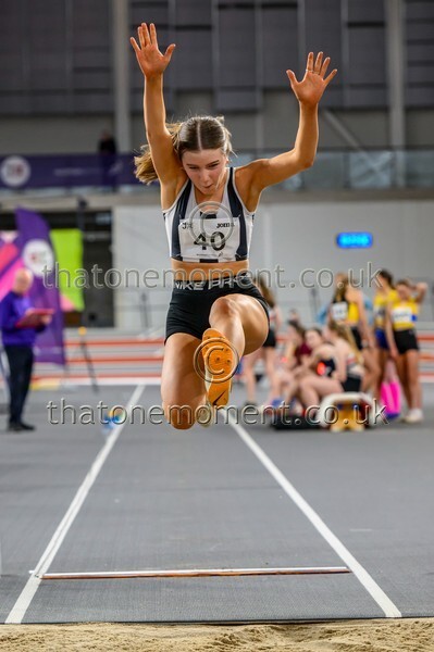 AgeInd25SAT-917487 - Field Female