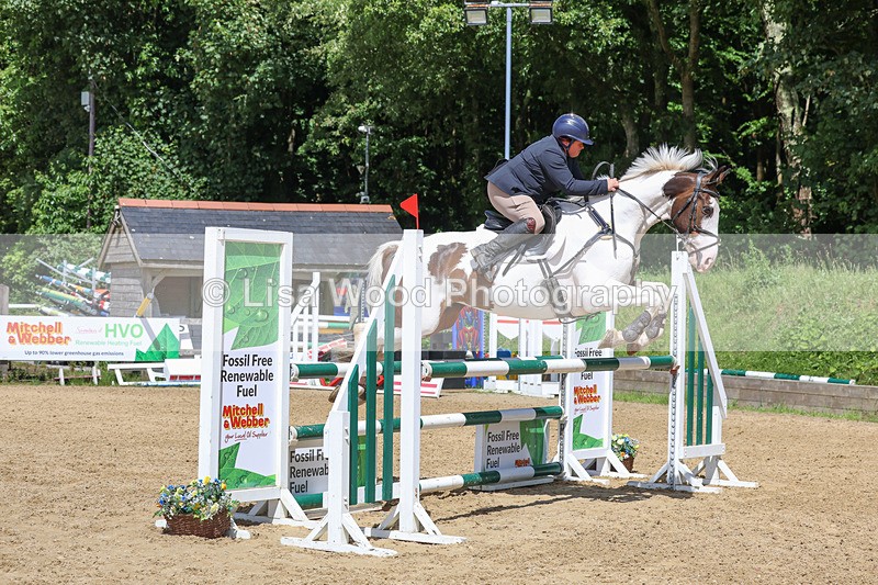 3E7A7438 - Class 8: Senior Newcomers/1.10m open