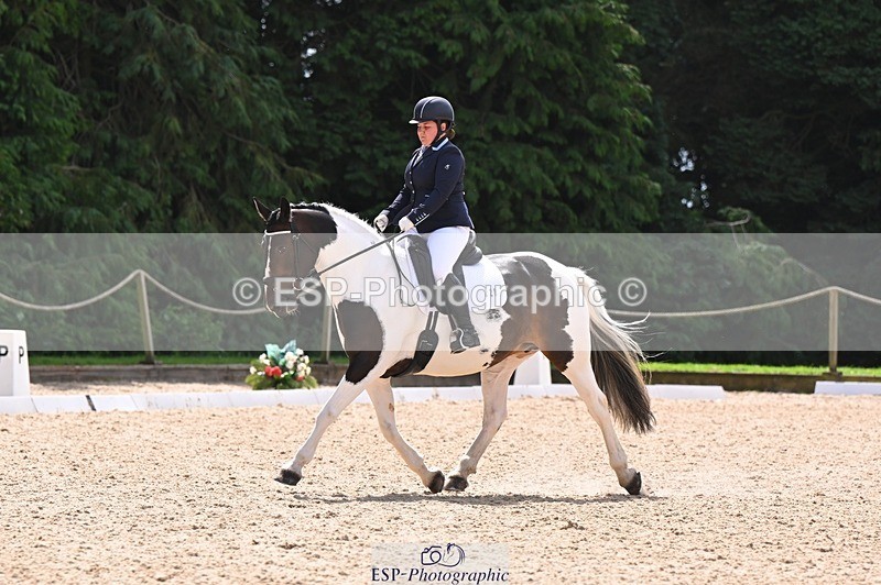 240809-114935-00591 - 228-Lauren.Picknett-Bonnie.V