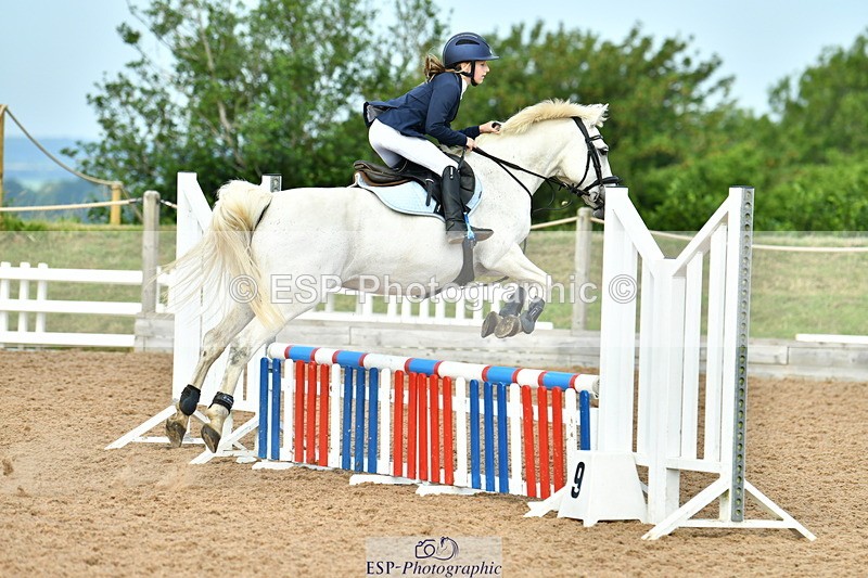 230625A-091653-03030 - Cls 12 Pony Intro 70cm