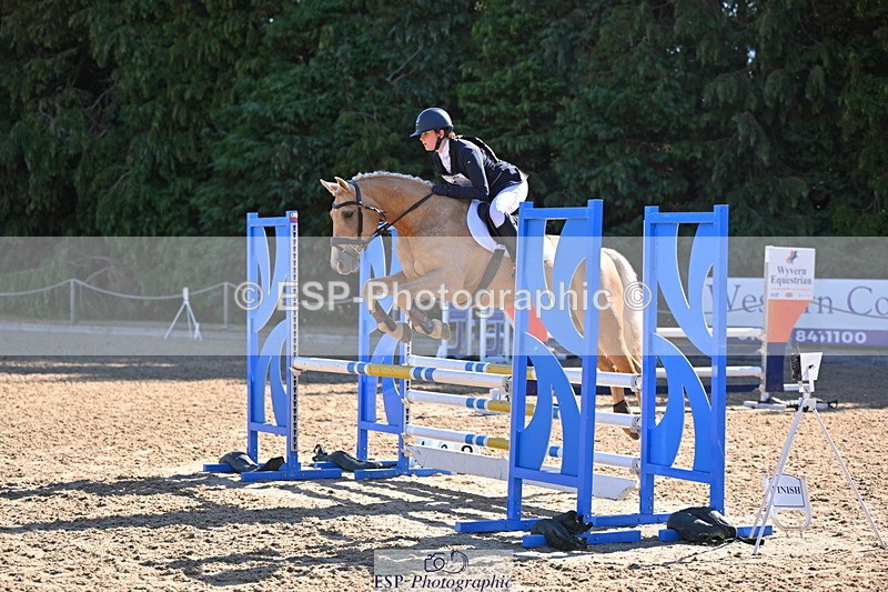 250802A-093615-00162 - A-005-Kate.Hicks-SWALLOWCROFT.STARDUST