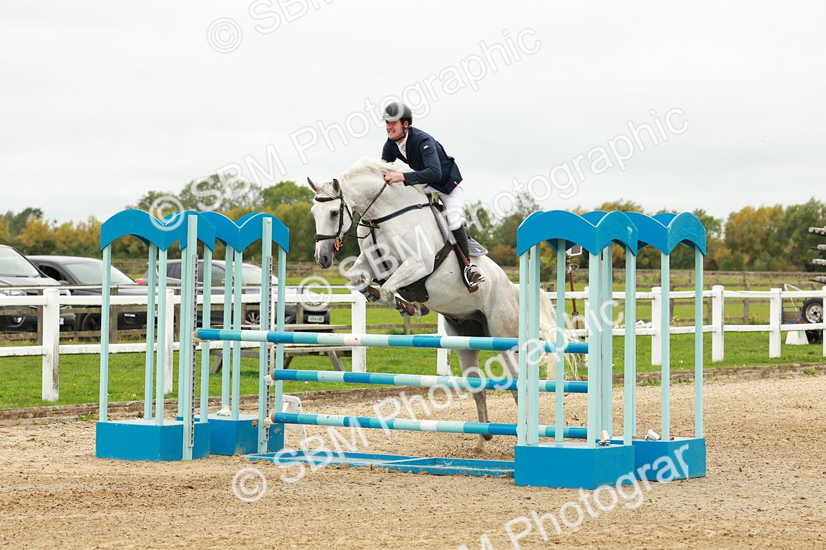 1I0A7676 - Class 4 - Senior Newcomers 1.10m