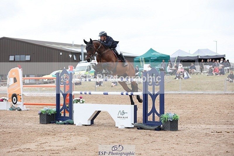 250719-182143-17905 - Cls 7, 3 Star Big Tour Break to End