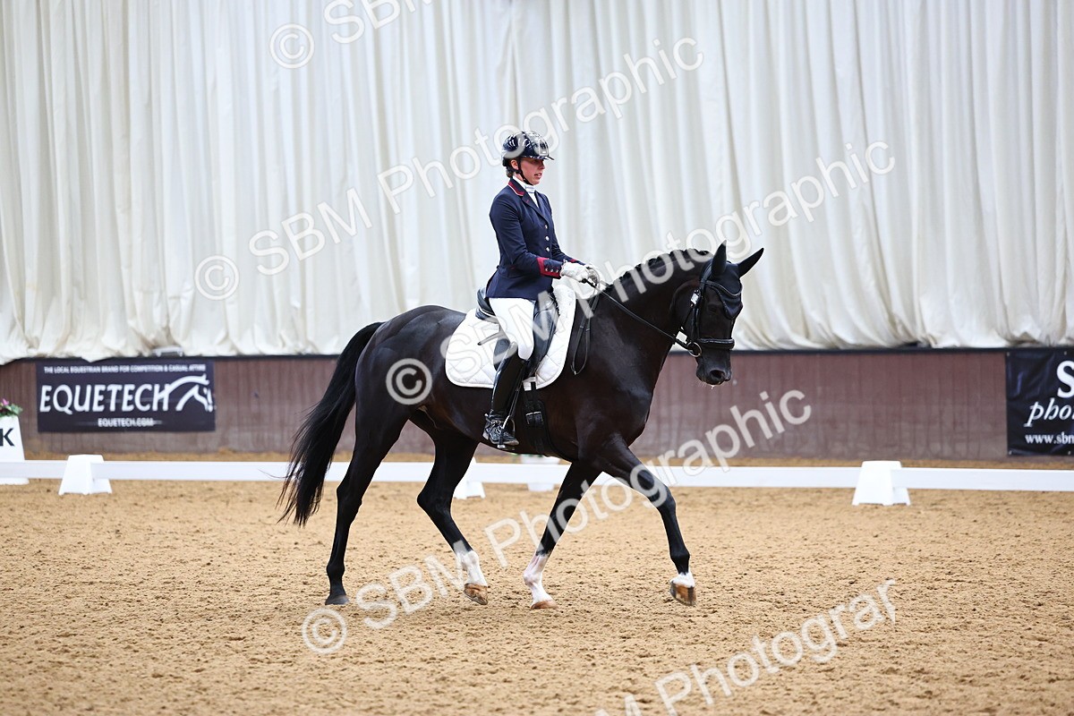 SBM_006392 - Class 5 - novice 6 - 12.04-13.07