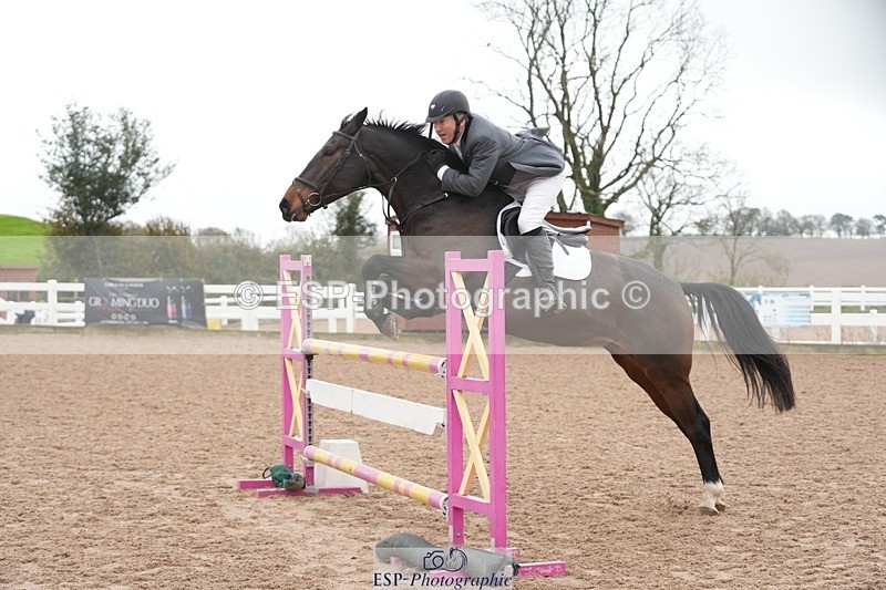 251109-102937-03390 - Cls 19 Snr 1.05m Open