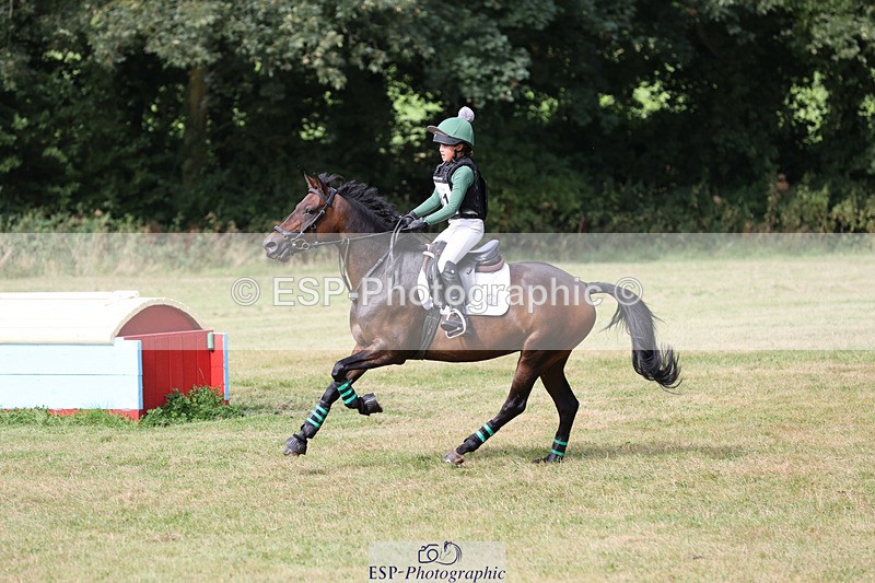 240825X-104746-31651 - 70cm XC 10.00 to 11.00