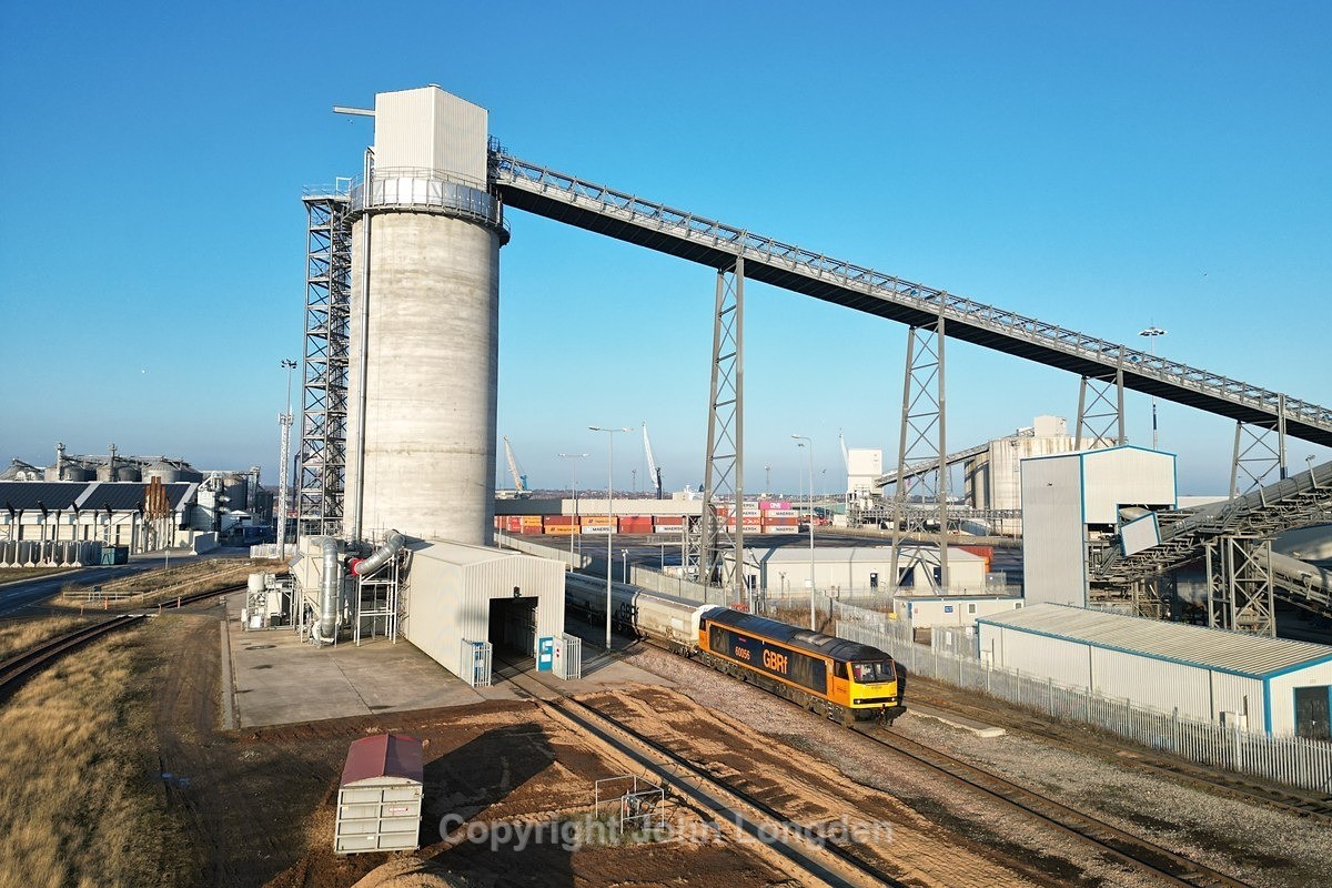 JL - 18.1.25 60056 6N85 Lynemouth - Tyne Dock, Tyne Dock - Latest shots