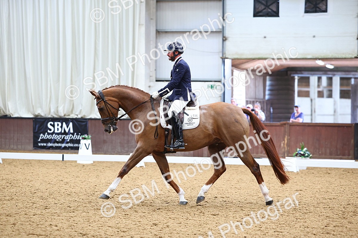 SBM_006372 - Class 5 - novice 6 - 12.04-13.07