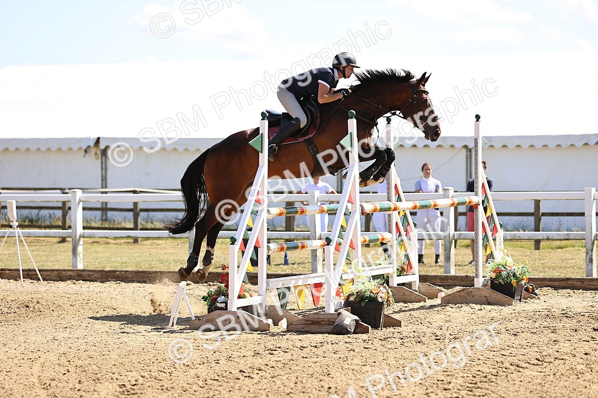 SBM_015071 - Class 16 - Senior foxhunter - 1.20m Open