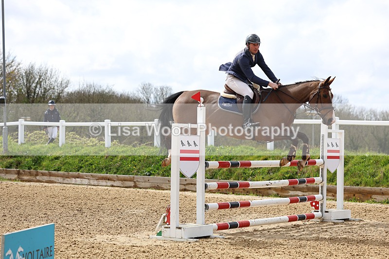 3E7A1982 - Class 7: Senior Newcomers/1.10m open
