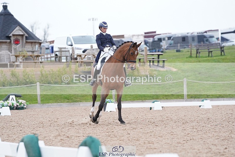 250403-164256-03396 - 005-Sara-Jane.Lanning-Choice