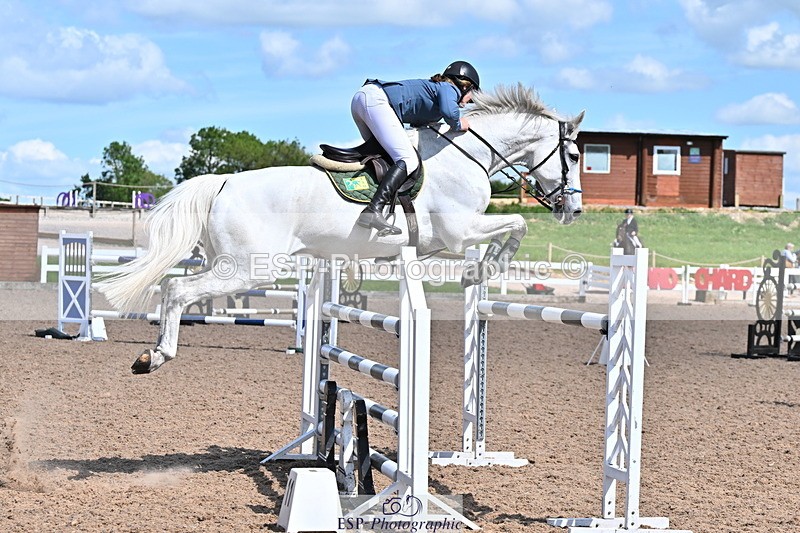 240619A-155003-01005 - Cls 5 Snr Foxhunter and 1.20m Open