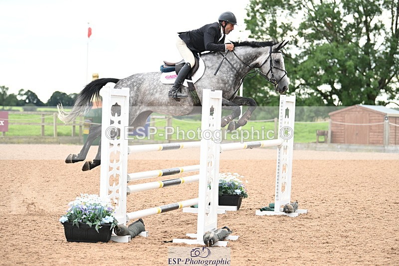 240727A-160218-06065 - Cls 16 Snr Foxhunter
