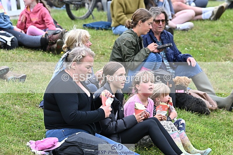 250524A-124856-11051 - Western Counties Crowds