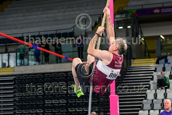 MastRelay26-916327 - Masters Set Two