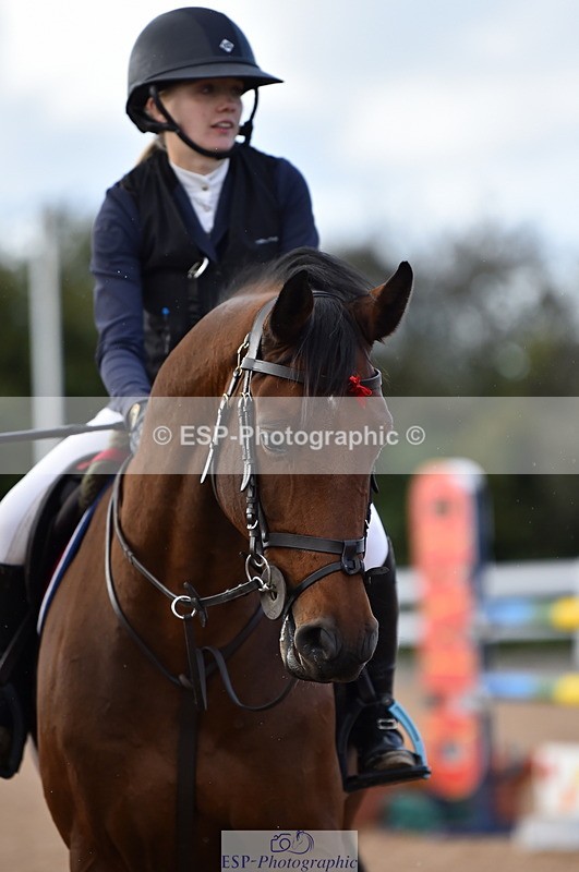 231014A-145336-05370 - Cls 15 1.05m Amateur Q 2nd R