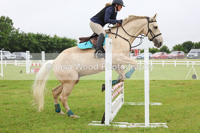 3E7A6106 - Class 5: Senior 80cm