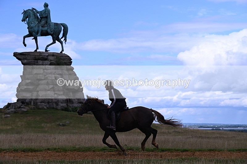 DSC_9778 - Time at Statue 15:11 to 15:58