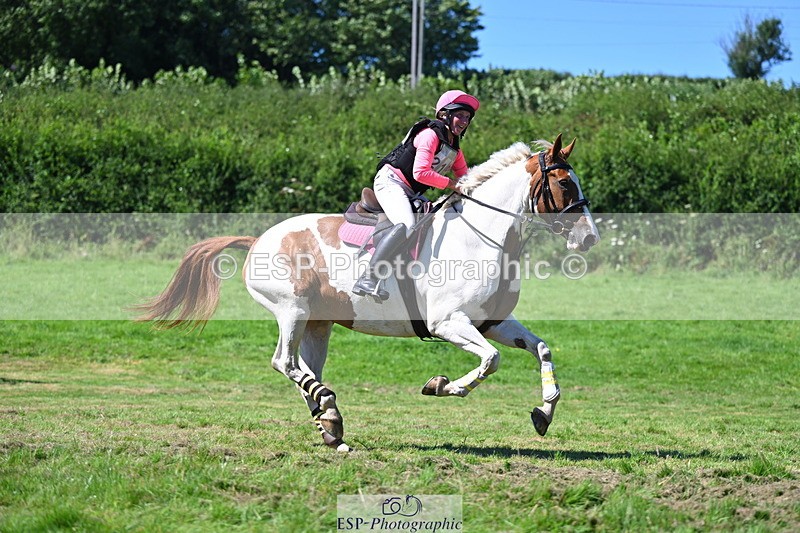 240811A-150402-05653 - 210-