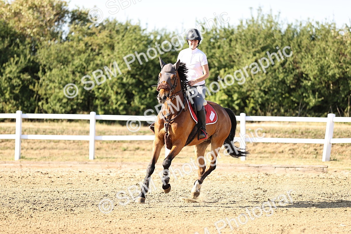 SBM_015911 - Class 18 - Senior 1.35m Open