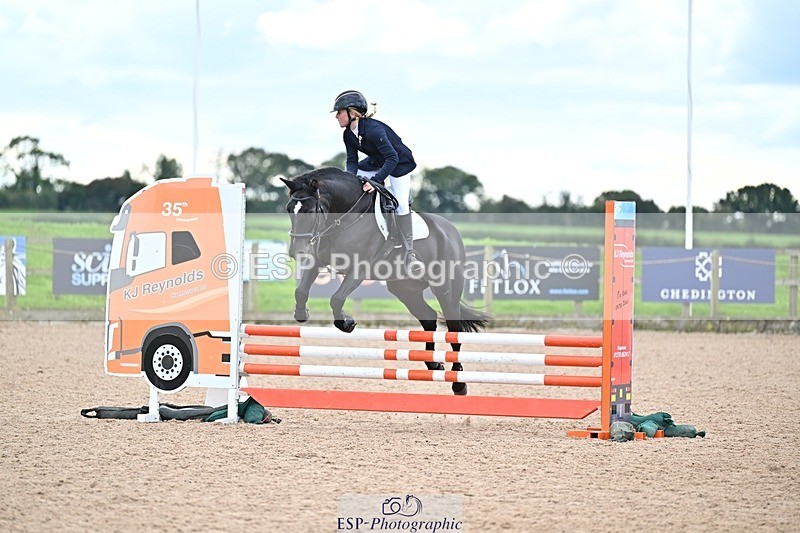 250921-144955-03949 - Cls 20 Pony 80cm Derby