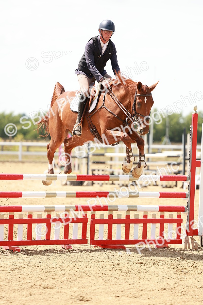 SBM_007751 - Class 3 - Senior Newcomers - 1.10m Open