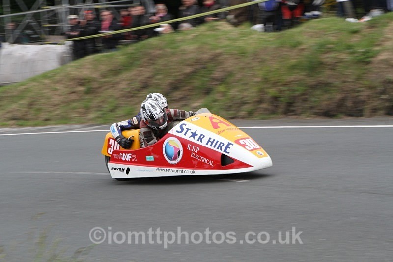  - Sidecar Race 1
