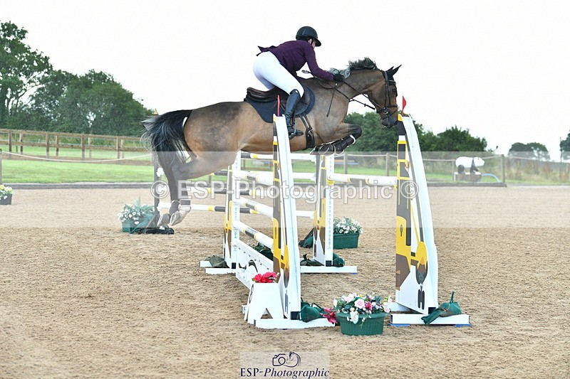 230723A-094003-10620 - Cls 4, 2 Star Small 1.30m