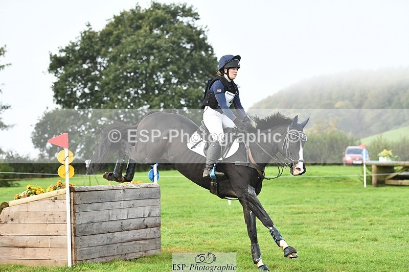 231020-100920-05865 - 004-CARTOON.HERO-Sophie.Wildern-XC