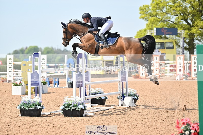 240510A-143230-08073 - Cls 23 Talent Seeker Inc 7yr old 14.10 to Finish