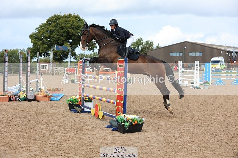 250911-121309-01377 - Cls 3 Snr Foxhunter