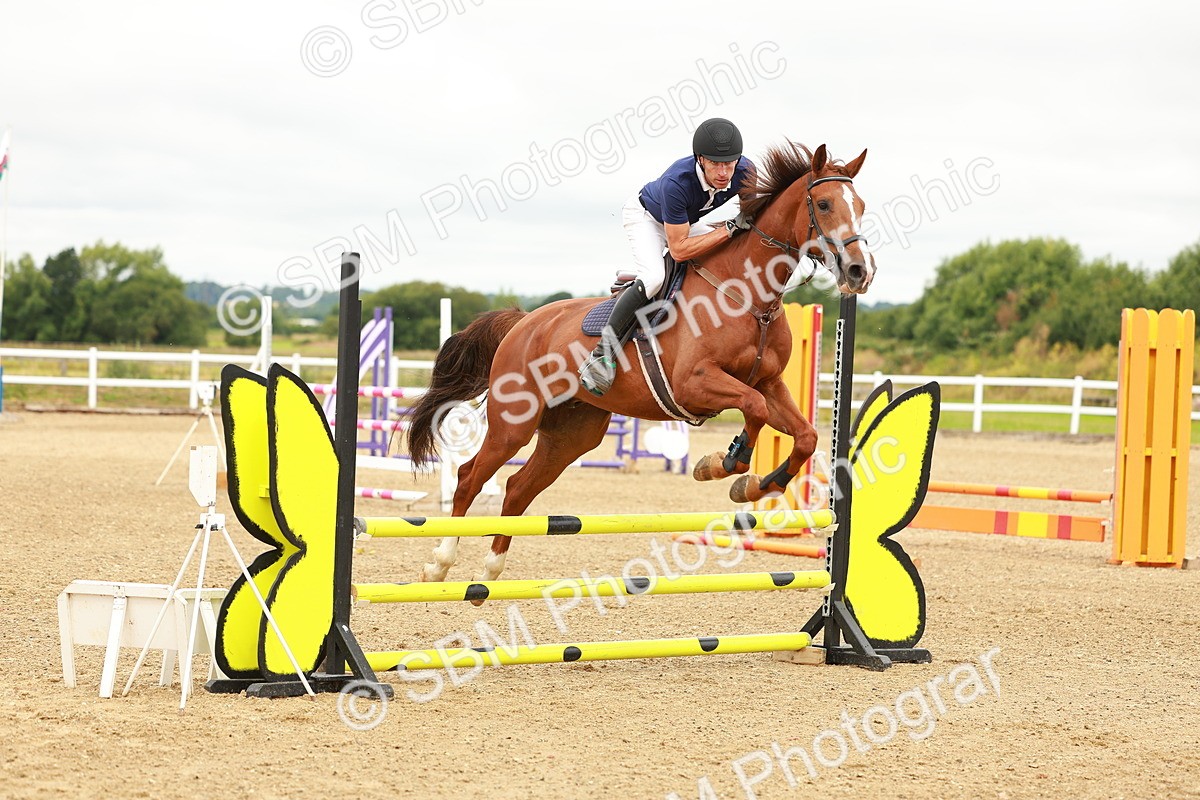 SBM_001543 - Class 8 - Clear Round