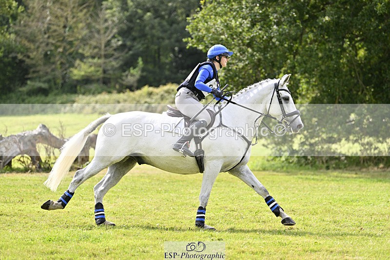 240825X-141656-34774 - 80cm XC 14.30 to 15.30