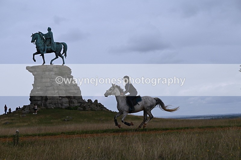 DSC_8257 - Time at Statue 13:52 to 14:33