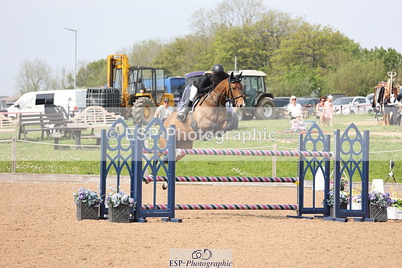 240511A-154147-14779 - Cls 36 National 1.30m Open