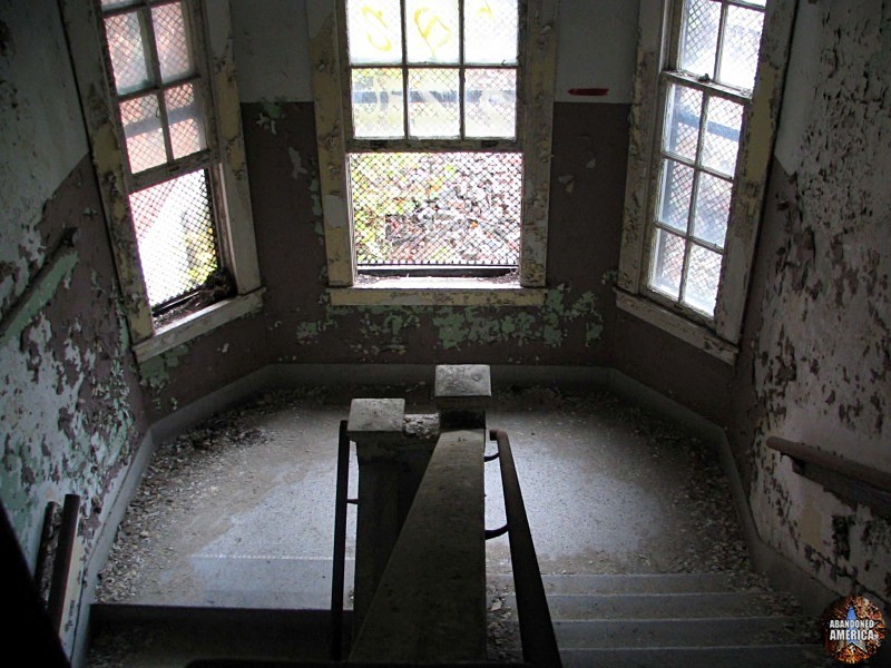  - Athina State Hospital Tuberculosis Ward*