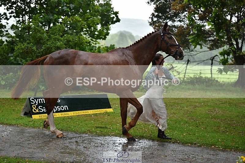 240522-153146-00406 - 355-GLOBAL_EXOTIC-Jemima_Stratton