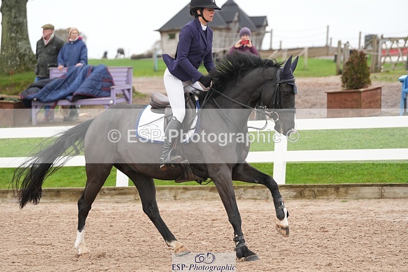 251109-103449-03411 - Cls 19 Snr 1.05m Open