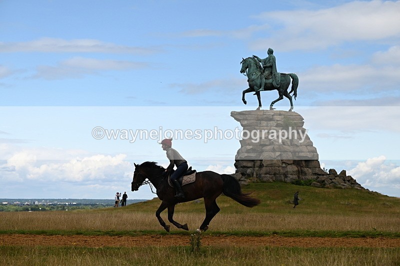 DSC_8464 - Time at Statue 13:52 to 14:33