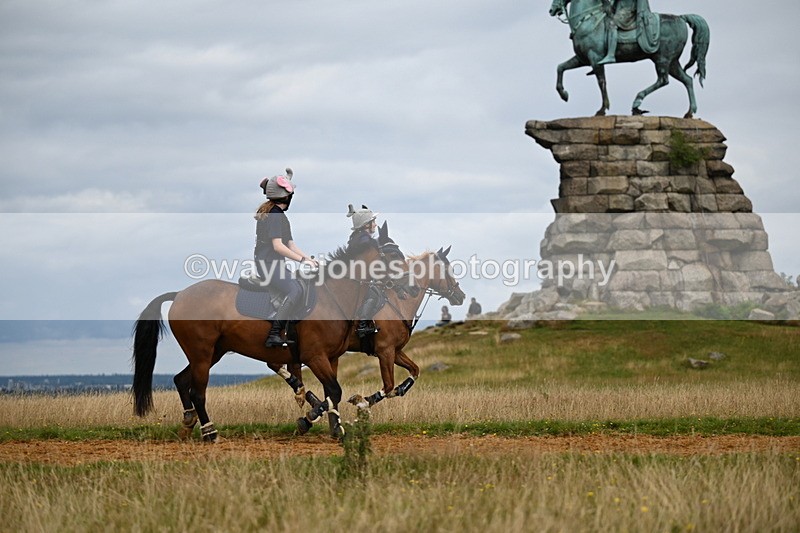 DSC_6050 - Time at Statue 12:17 to 12:44