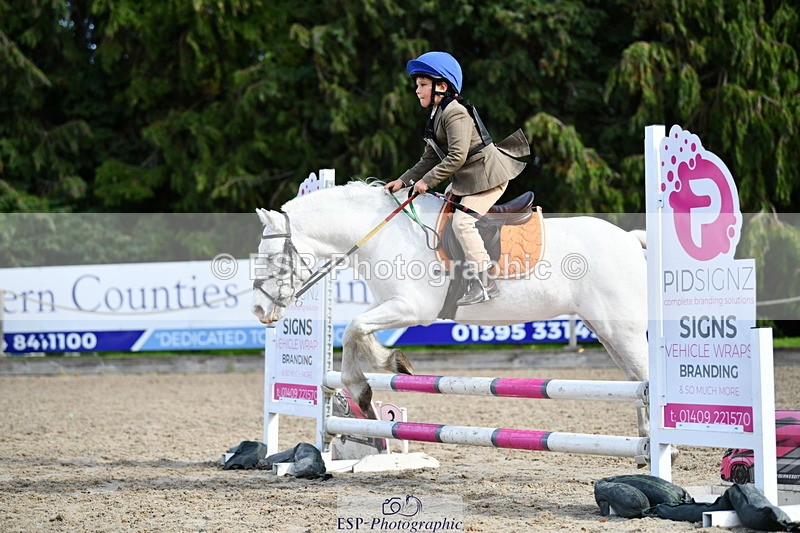 251004A-132844-01285 - Classes 6 & 7 60cm