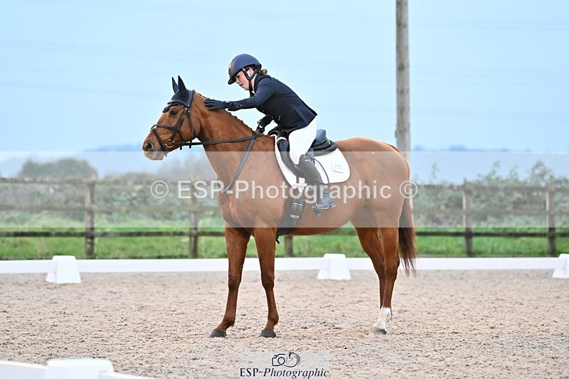 241103-162128-03329 - Novice 1 - 16.18 to 17.50