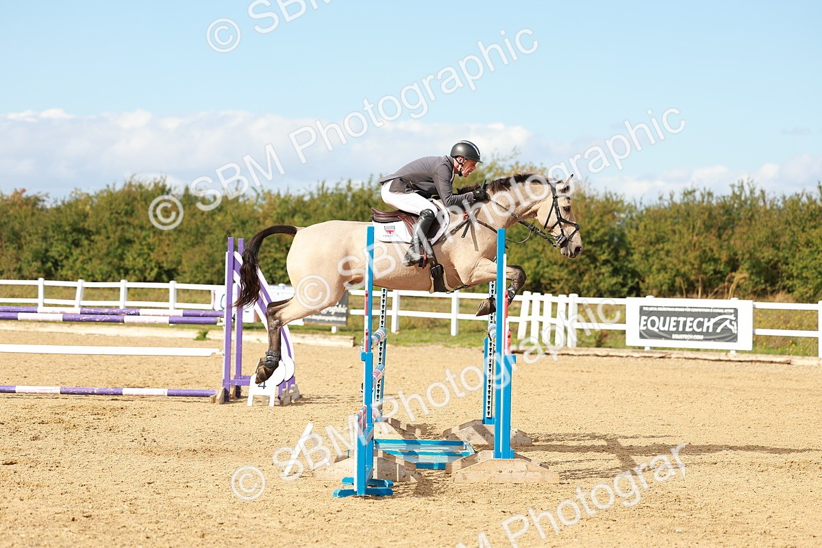 SBM_001855 - Class 4 - Senior Newcomers - 1.10m
