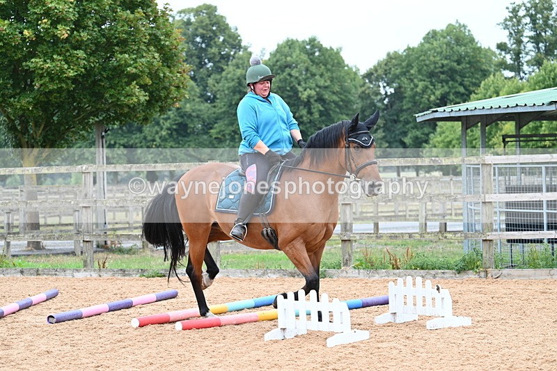 WJ7_8582 - Poles 11:00am