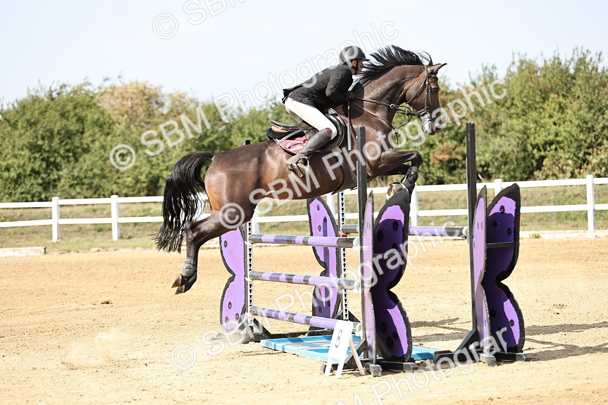 SBM_005060 - Class 6 = Senior Newcomers - 1.10m Open