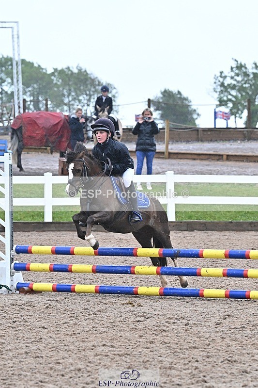 250527-161509-00176 - Clear Round and60cm