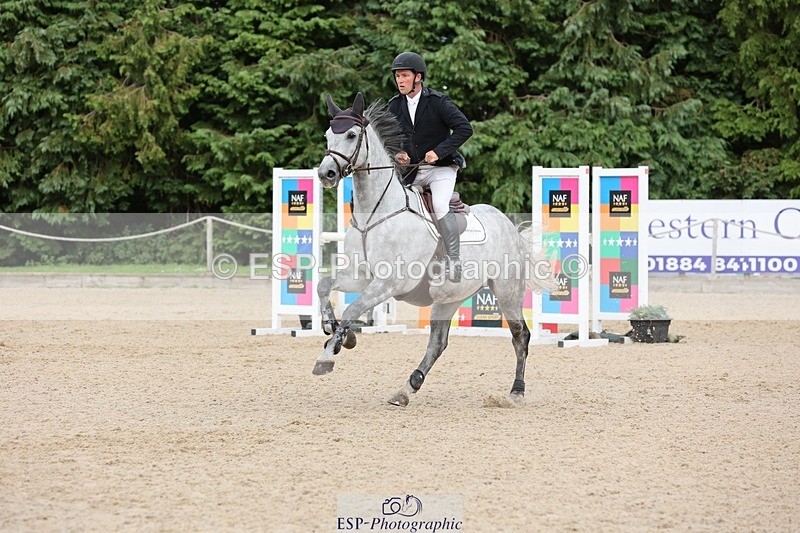 240711-163213-29480 - Cls 124 Foxhunter