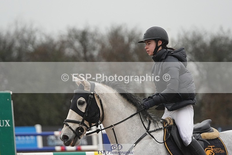 251207-121122-01991 - Cls 20 Snr Newcomers and 1.10m