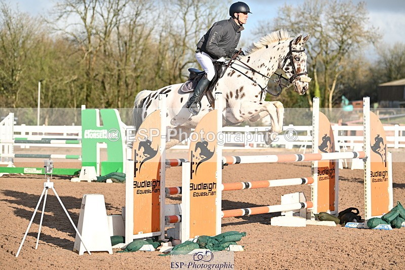 231209A-111409-01589 - Cls 11 Snr 1.05m Open